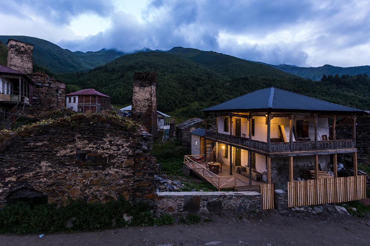 Agra Ushguli Hotel Luaran gambar